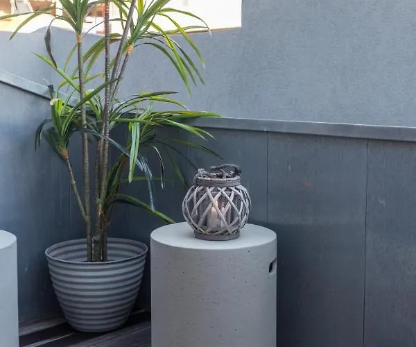 Beautiful Loft Downtown Διαμέρισμα *